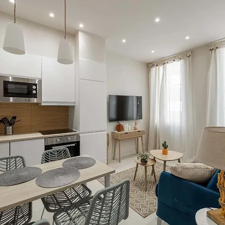 Cozy Renovated - 1br4p - Hyper Center Apartment *