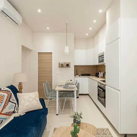 Cozy Renovated - 1br4p - Hyper Center Apartment
