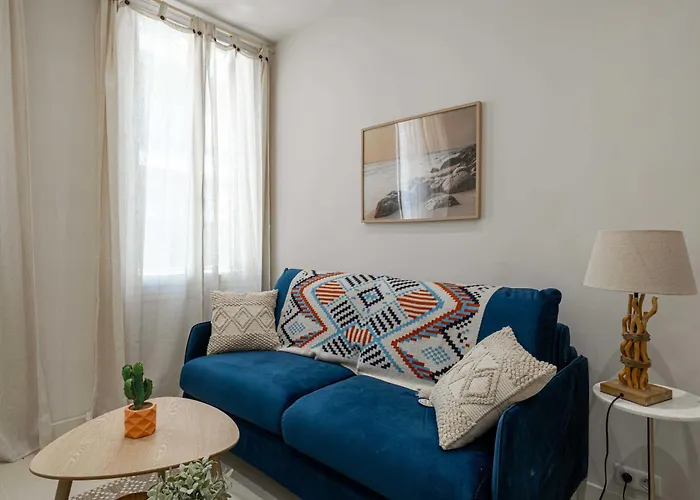 Cozy Renovated - 1br4p - Hyper Center Appartement